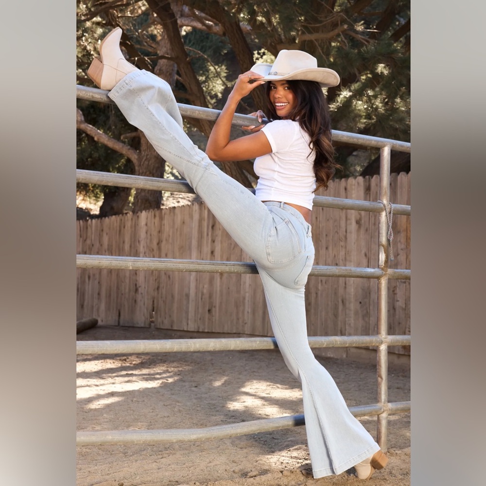 Light Blue Women's Jeans